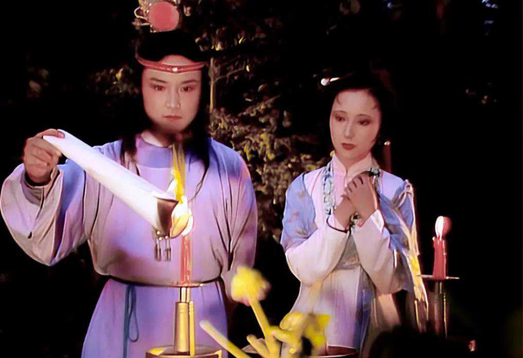 🌟 十二星座口碑排行榜：谁是人气王？谁又让人又爱又恨？