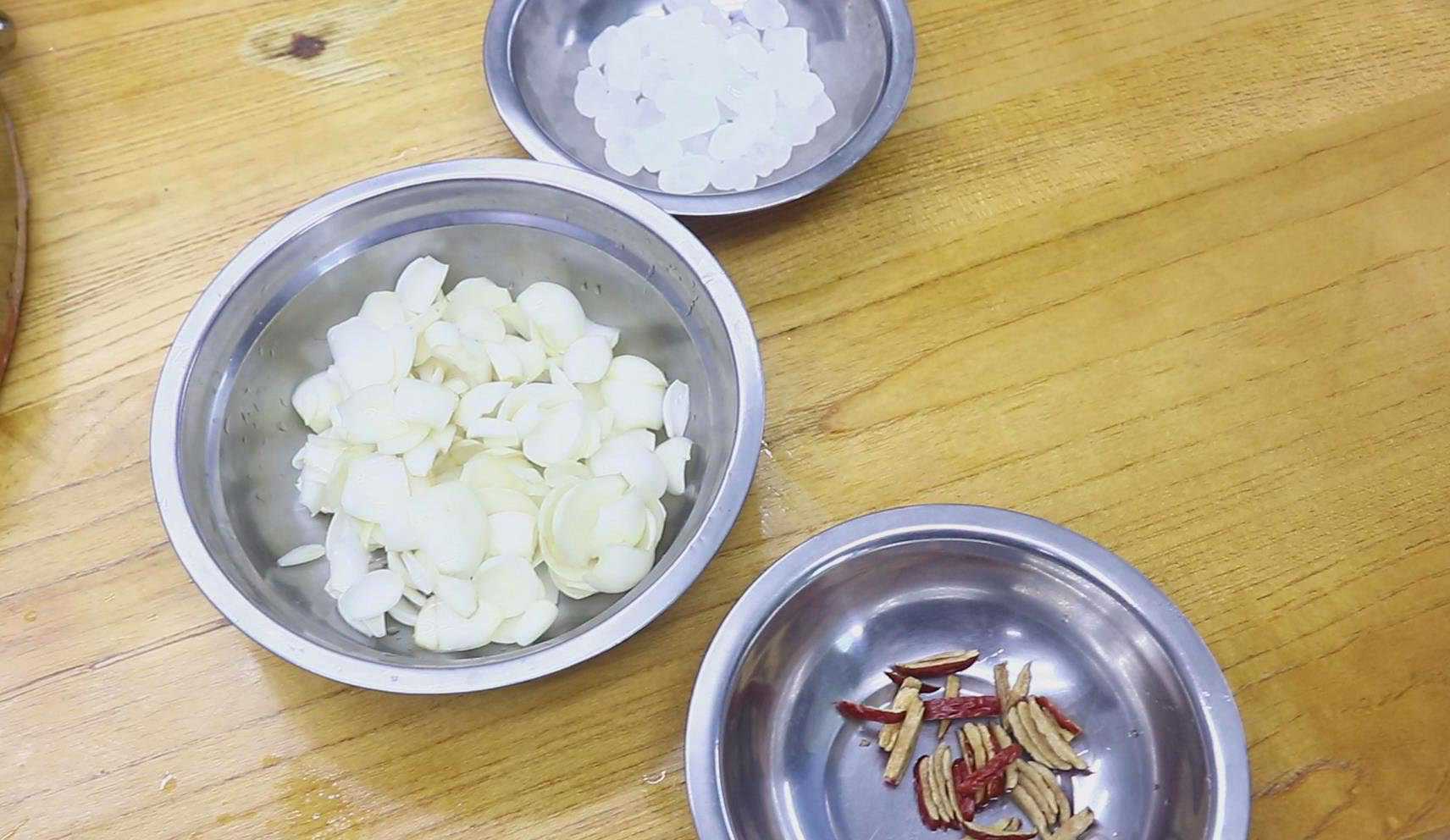 朋友们，小河沟发水啦，咱们来撒几网#撒网