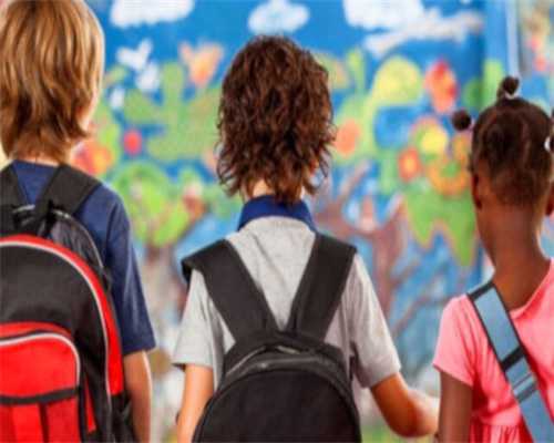 生 肖鼠2025年逆袭指南：小人退散，横财天降！